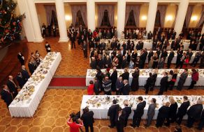 Diplomatic reception guests