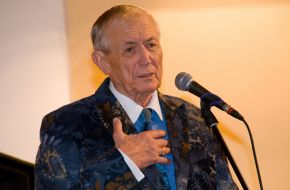 Yevgeniy Yevtushenko