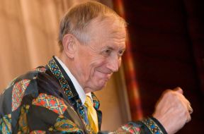 Yevgeniy Yevtushenko