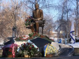 Monument to Valeriy Lobanovskiy