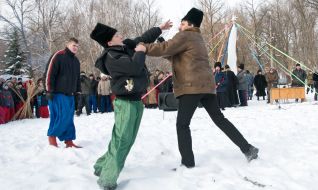 Cossack competitions on adroitness