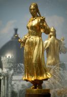 Fountain ”People friendship”