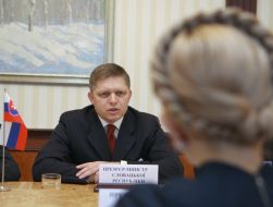 Yuliya Timoshenko and Robert Fitso