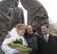 Leonid Chernovetsky and newly-weds