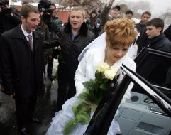 Leonid Chernovetsky and newly-weds