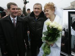 Leonid Chernovetsky and newly-weds
