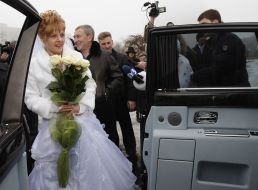 Leonid Chernovetsky and newly-weds
