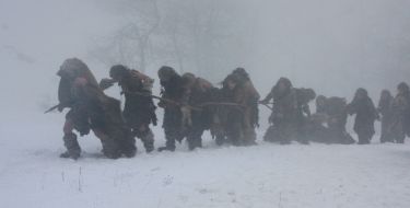 Съемки фильма ”Последний неандерталец Ао”