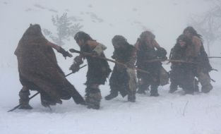 Съемки фильма ”Последний неандерталец Ао”