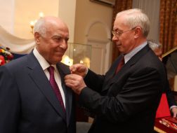 Виктор Черномырдин и Николай Азаров