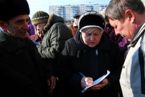 Employees of the state-run enterprise ”Khimprom”