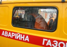 Breakdown gas service car