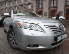 Автомобиль “Toyota Camry”