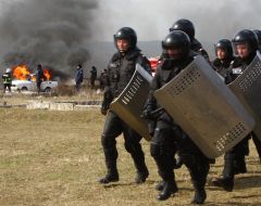 Навчання підрозділів внутрішніх військ МВС і МНС України