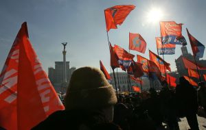  “Yushchenko-suitcase-America” protest action participants