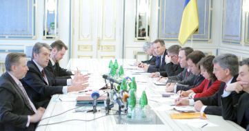 Yushchenko meets with G7 Ambassadors and international financial organizations representatives