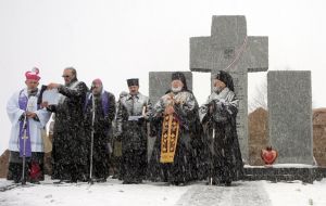 Чествование 65-й годовщины трагедии в Гуте Пеняцкой