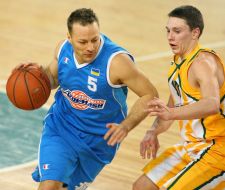 Maksim Pustozvonov and Rolandas Yarutis