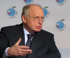 Bernard Felderer