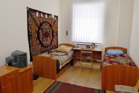 A room for contract militaries