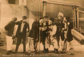 Сцена из спектакля ”Щорс” (1938 г.)