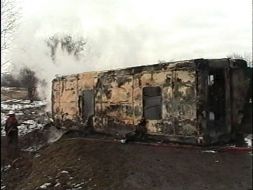 Перевернутый пассажирский автобус