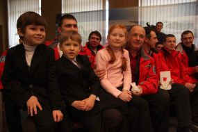 Send-offs of winterers brigade