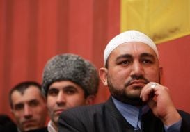 Участники празднования рождения Пророка Мухаммада