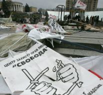 Raided encampment of motion of ”Get out everyone”