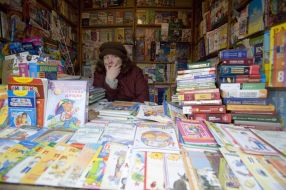 «Petrovka» book market salesman
