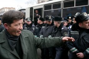 Сотрудники милиции