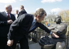 Viktor Yushchenko and Valery Asadchev