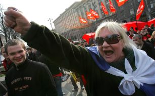 Solemn send-offs of NATO on a pension