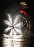 ”Crankiness on a water” street show