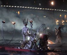 ”Crankiness on a water” street show