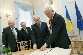 Vladimir Litvin, Boris Tarasyuk and Hans-Gert Poettering