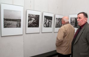 Посетители выставки «Чешский пейзаж в творчестве Мартина Вагнера»