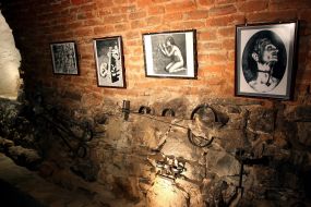 Reproductions of pictures and instrument of tortures