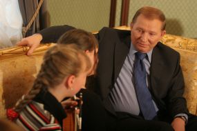 Галина Крюк, Ева Рабчевская и Леонид Кучма