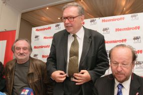 Kshishtof Zanussi, Bogdan Stupka and Ezhi Onuh