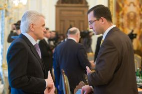 Vladimir Litvin and Igor Umanskiy