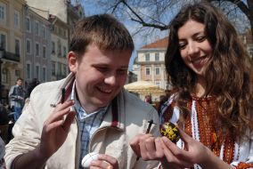 Participants of the master-class on the art of painted Easter eggs making