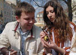 Participants of the master-class on the art of painted Easter eggs making