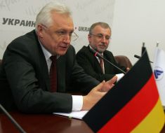 Yaroslav Kolesnik and Kshyshtof Kuzhbik