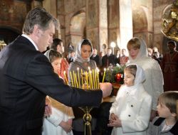 Viktor Yushchenko with family