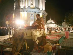Пасхальное богослужение в Киево-Печерской Лавре