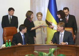 Pablo Saavedra, Vadim Gurzhos and Yuliya Timoshenko