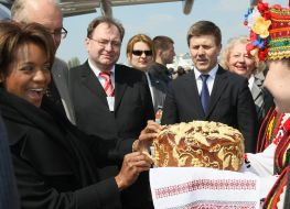 Jean-Daniel Lafond, Ivan Vasyunik and Michaelle Jean