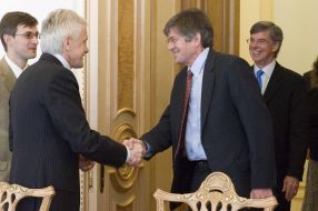 Владимир Литвин, Джеймс Стайнберг и Уильям Тейлор