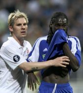 Tomash Khyubshman and Ismael Bangoura